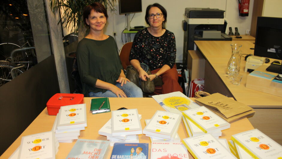 Dr. Haller (6) Dr. Haller (6)