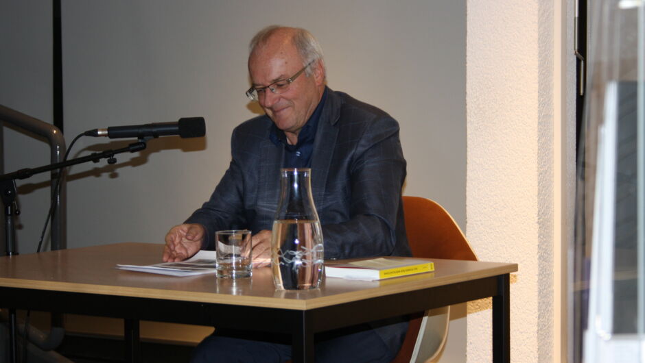 Dr. Haller (28) Dr. Haller (28)