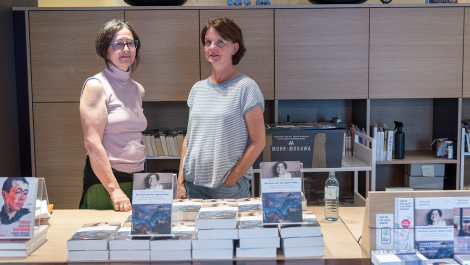 Bücherwurm_Daniela_Caroline Bücherwurm_Daniela_Caroline