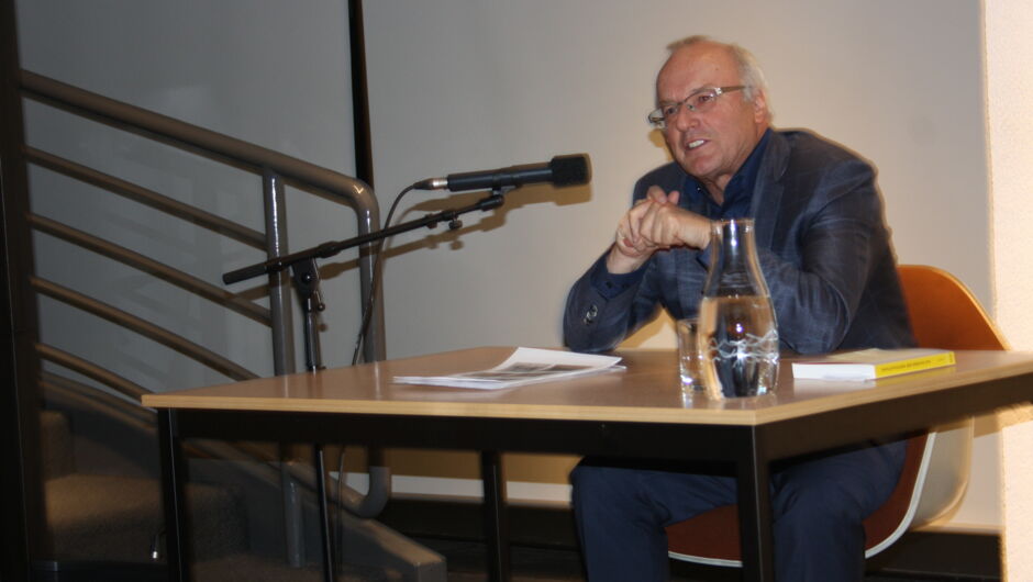 Dr. Haller (24) Dr. Haller (24)